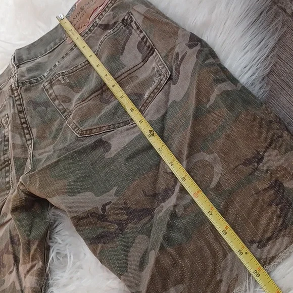 Denim & Supply Ralph Lauren Distressed Shorts - Picture 4 of 16